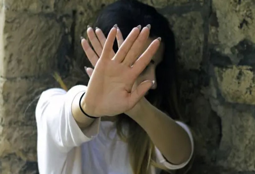  चिपळूण हादरलं! स्कूल व्हॅन चालकाकडून विद्यार्थिनीचा विनयभंग